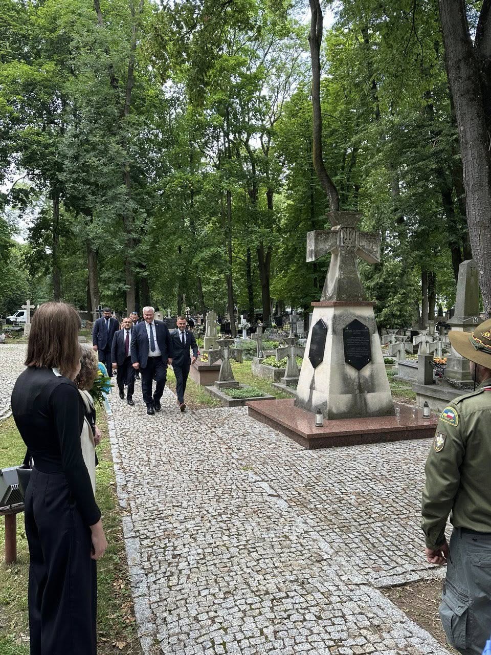 518309947_122200333634114369_8195538252296430007_n (1) 518309947_122200333634114369_8195538252296430007_n (1)