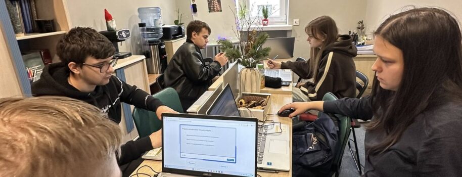 Завершилися чергові заняття з цифрових навичок! Відкрито набір у нові групи!